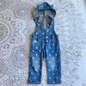 Star print overalls with hood distressed size 6T